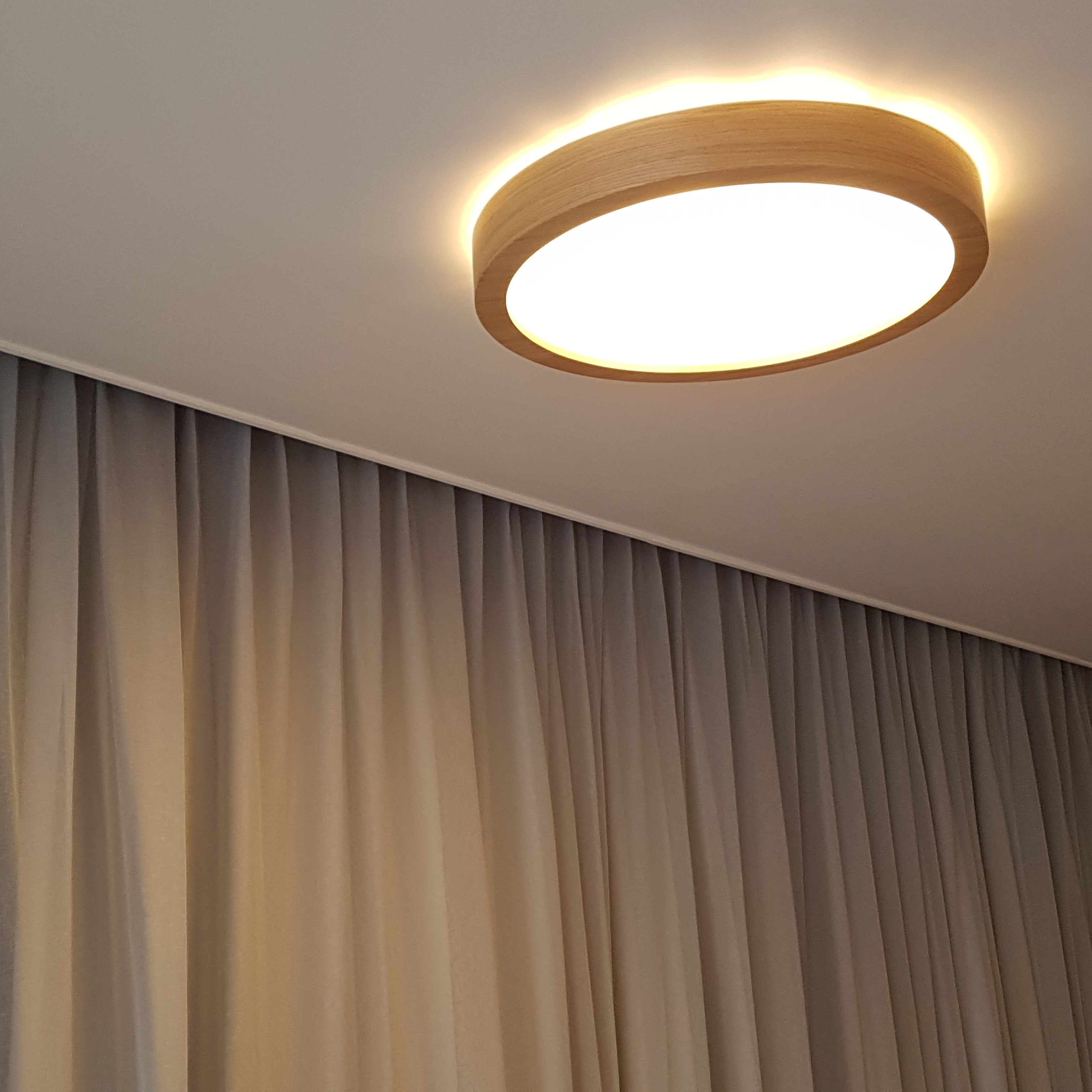 Plafondverlichting kantoor